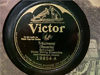 small_victor 19854 a.webp